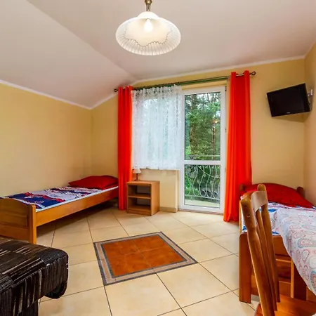 Goscinne Przystan 홈스테이 *