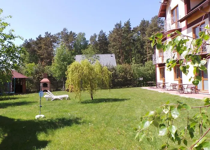 民宿 Goscinne Przystan Dębki