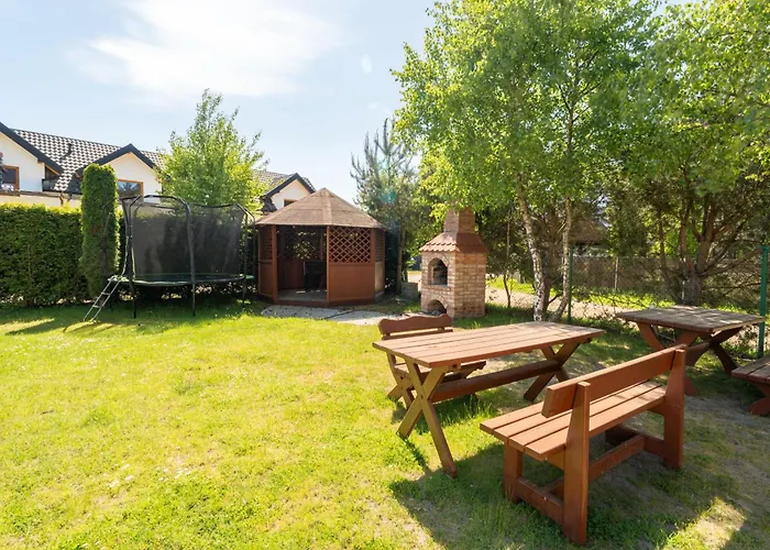 Goscinne Przystan 民宿 Dębki